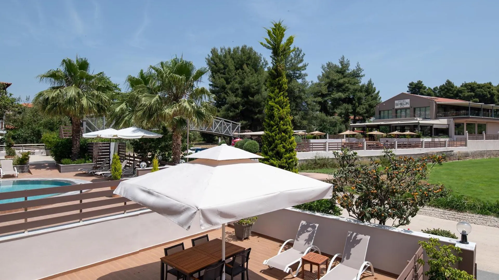 Hotel Simeon Metamorfosi