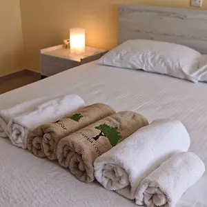 Apartament Sithonia, Metamorfosi (Sithonia)